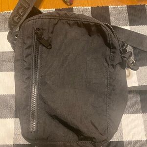 Baggu sport crossbody
